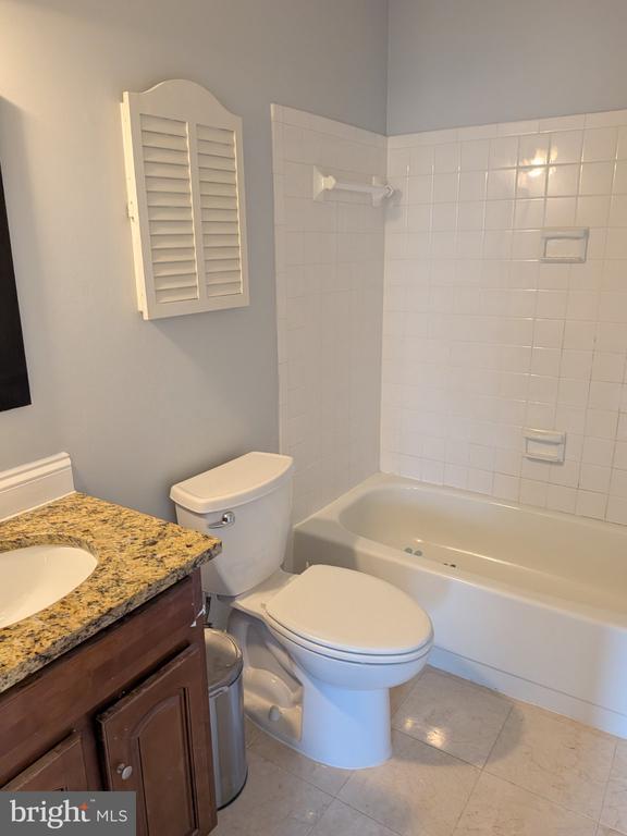 Building Photo - 1516 Coat Ridge Rd