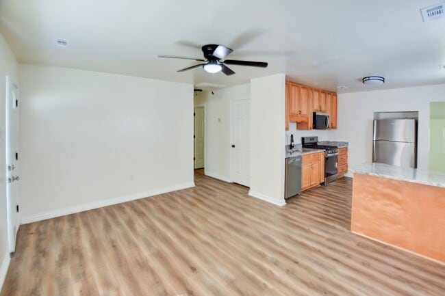 Building Photo - 1923 Bancroft Dr