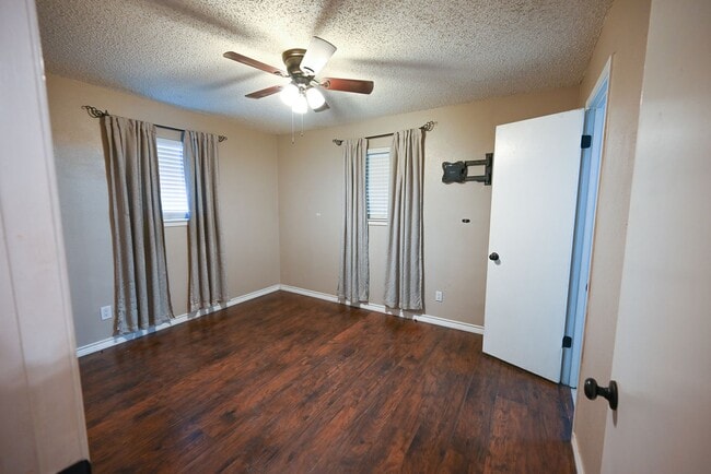 Building Photo - 103 Boca Vista