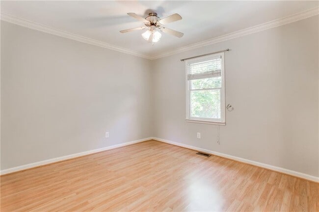 Building Photo - 1752 Beacon Hill Blvd NE
