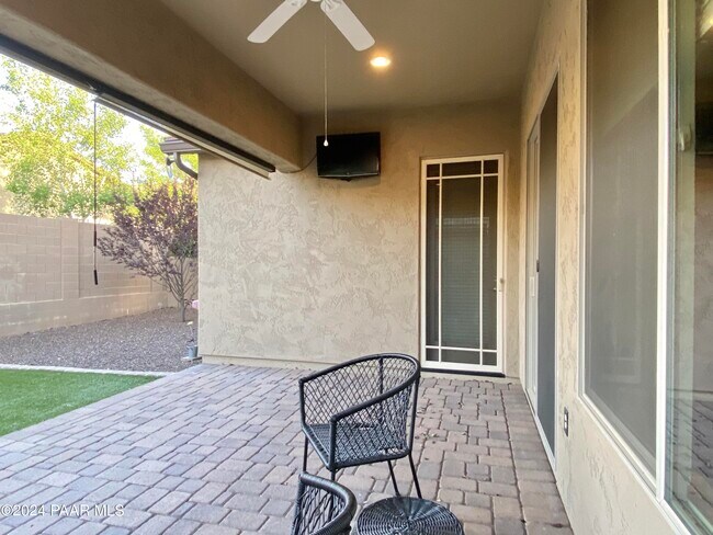 Building Photo - 1553 Range View Cir