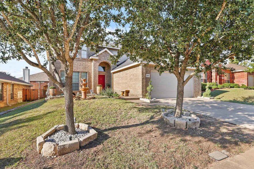 Building Photo - 3605 Peacock Pl