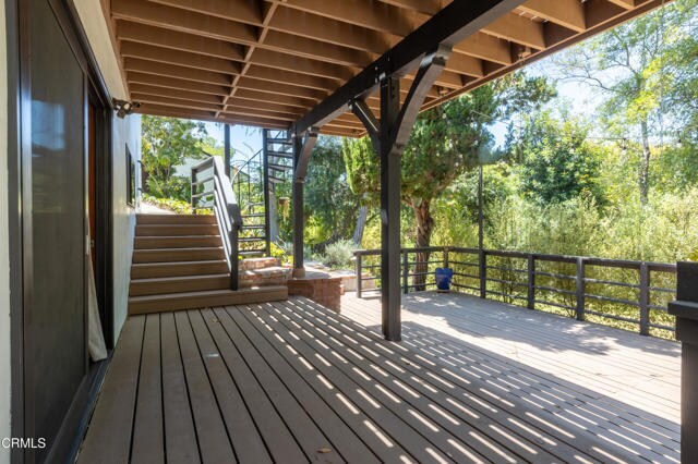 Building Photo - 1483 Arroyo View Dr