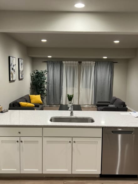 Building Photo - 5235 Aeroglide Lp