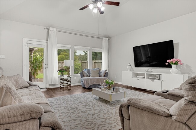 Building Photo - 5522 Little Creek Ct