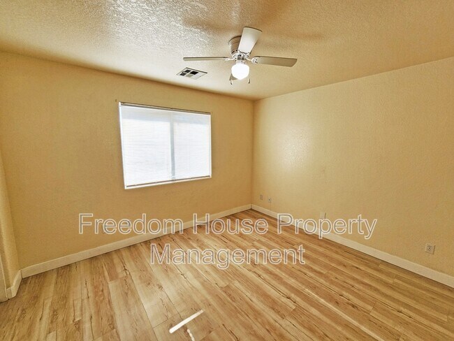 Building Photo - 1081 Marne Ct