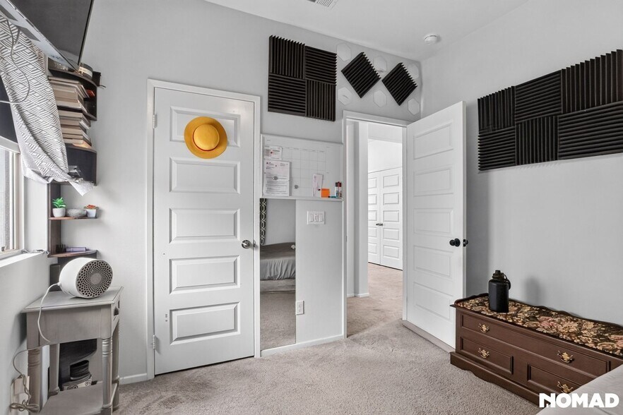Building Photo - 6296 Aural Pl