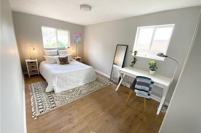 Building Photo - Charming 2 Bed 1 Bath in Hillman City!
