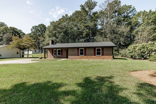 Building Photo - 147 VFW Dr