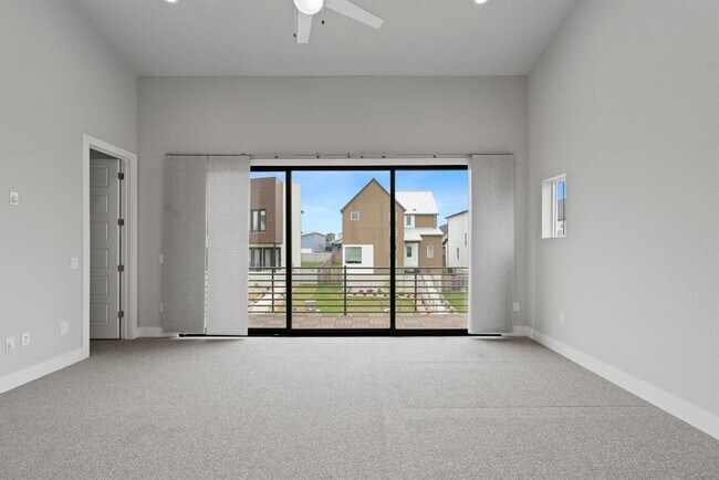 Building Photo - 6201 Toscana Ave