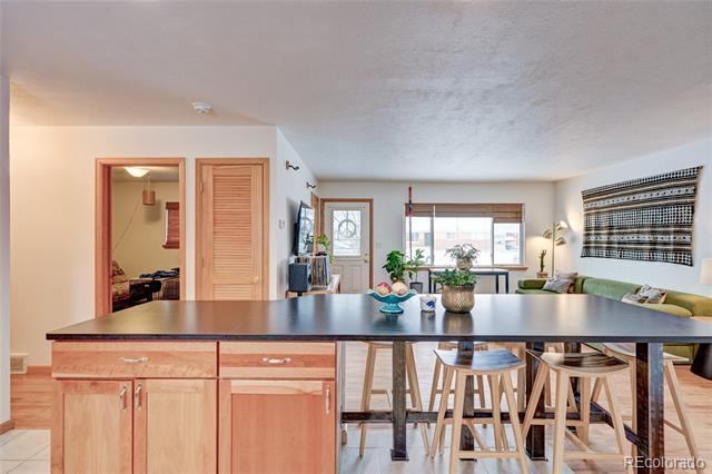 Building Photo - 502 Park Ln