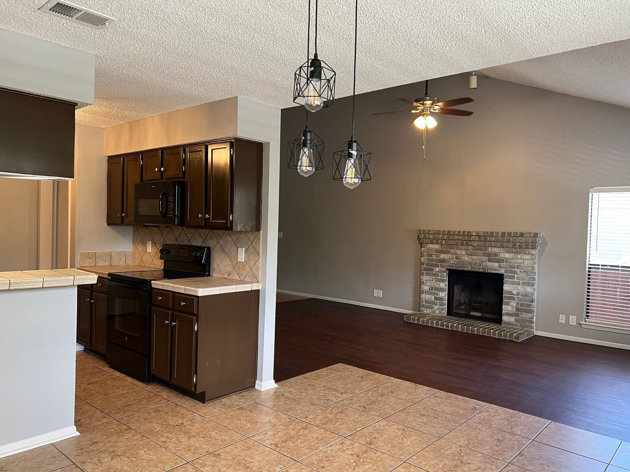 Building Photo - 12132 Vista Nogal