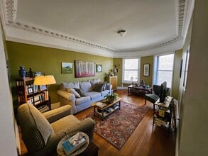 Building Photo - 817 W Belle Plaine Ave