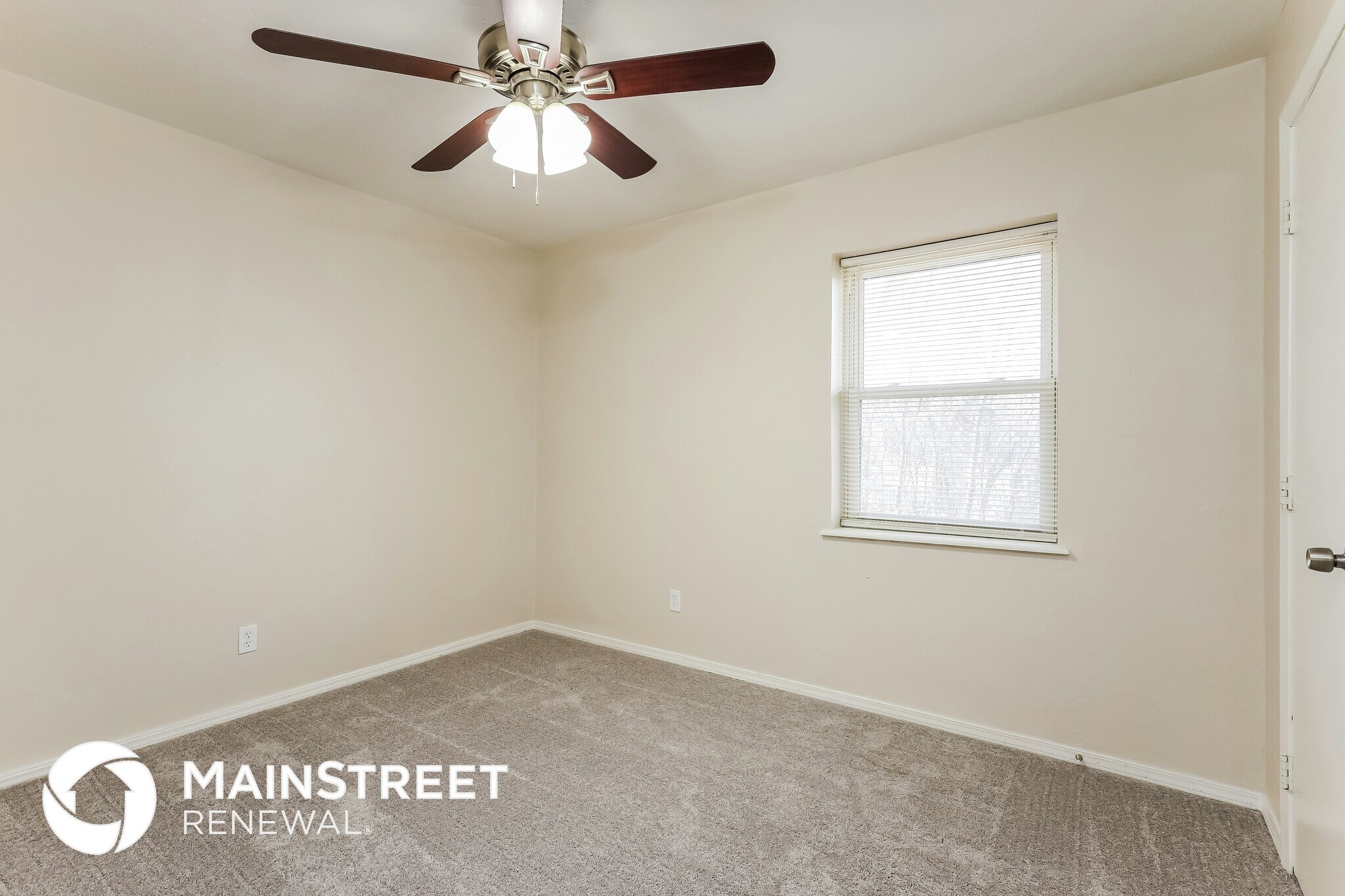 Building Photo - 908 N 5th St