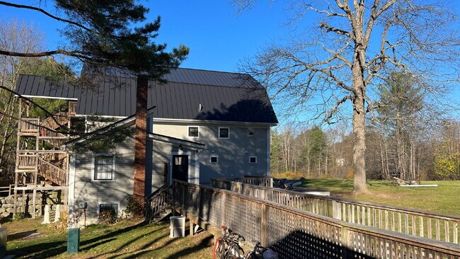 Building Photo - 13 Tavern Wy