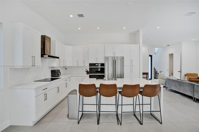 Building Photo - 7759 SW 99th St