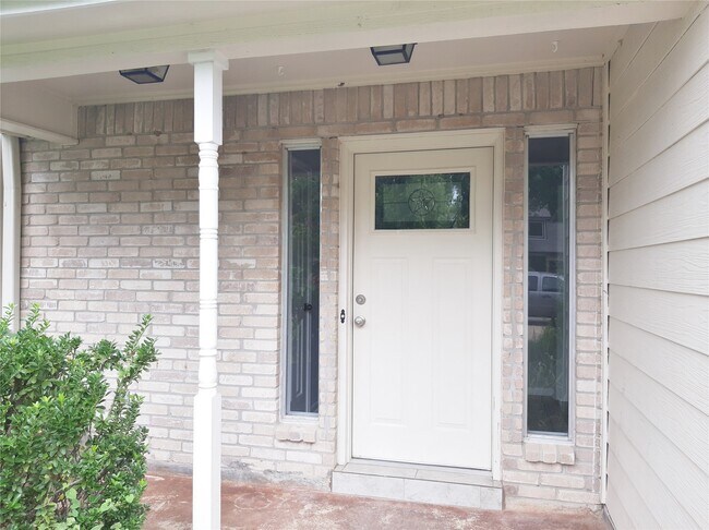 Building Photo - 1706 Calveryman Ln