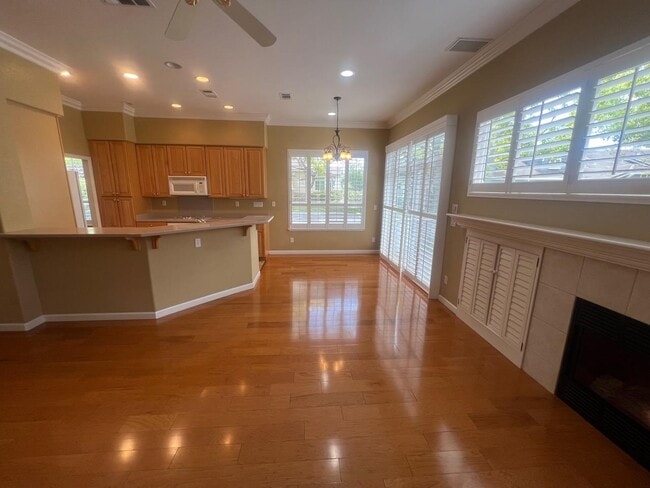 Building Photo - 2076 Mataro Way