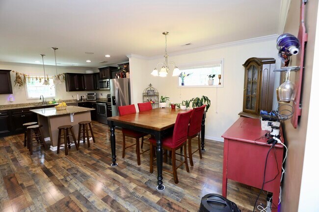 Building Photo - 71 Carina Ln