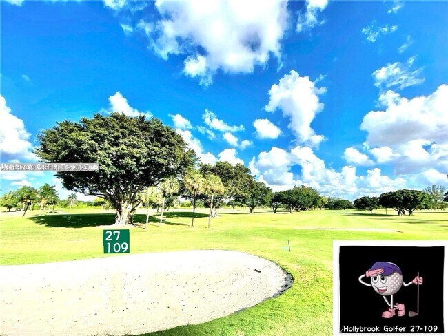 Building Photo - 681 S Hollybrook Dr