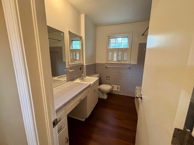 Building Photo - 1113 Glen Ct