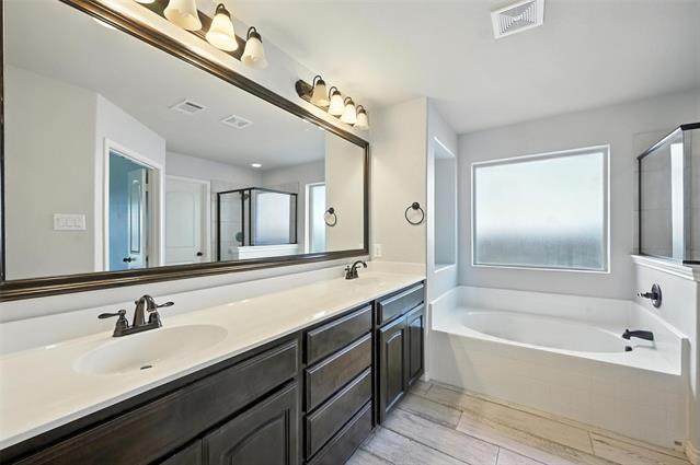 Building Photo - 624 Cypress Hill Dr