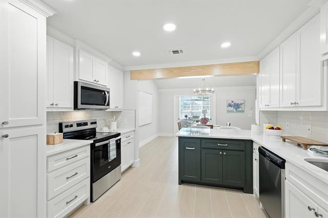 Building Photo - 3901 Montecito Dr