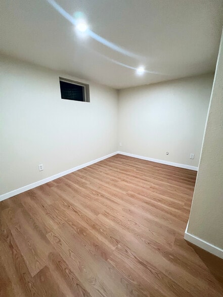 Building Photo - 6520 Depew Ct