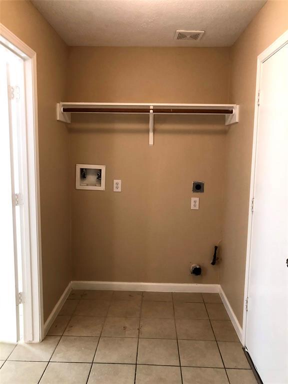 Building Photo - 9311 Eaglewood Spring Dr