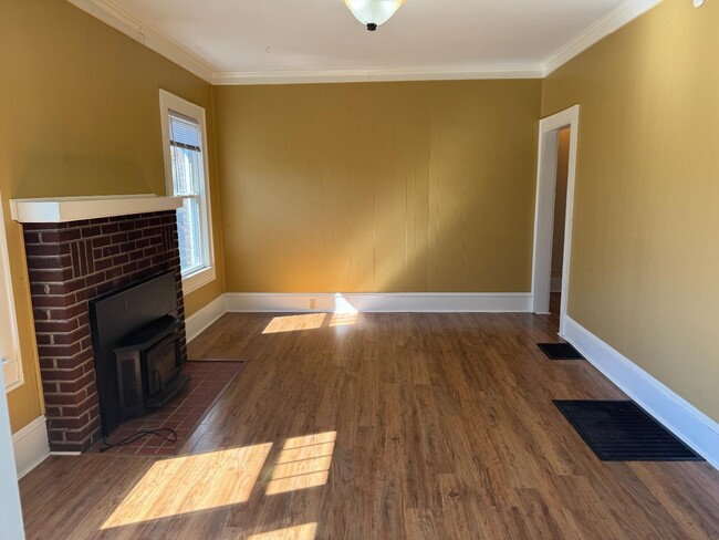 Building Photo - 342 Highland Ave