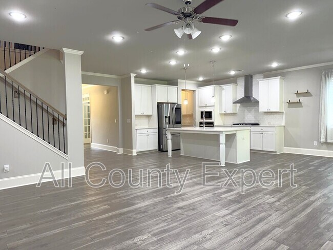 Building Photo - 5145 Explorer Ln