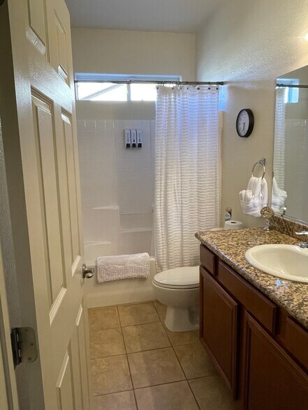2nd Full Bath - 1121 Bourbon St