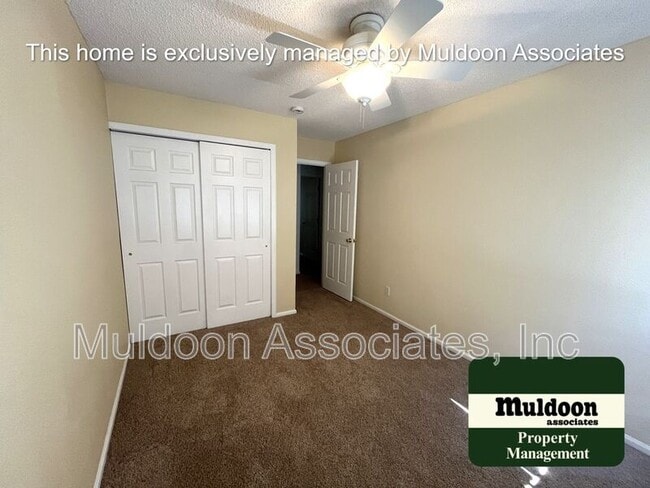 Building Photo - 2627 Lear Dr