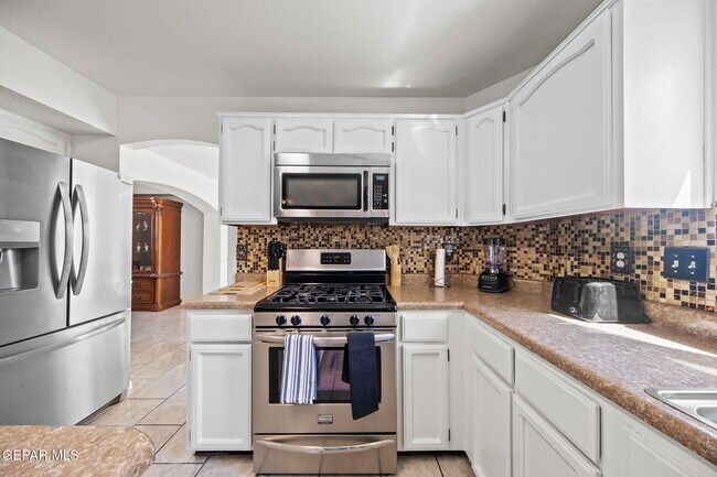 Building Photo - 14148 Patriot Point Dr