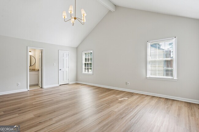 Building Photo - 5206 Clearwater Dr SW