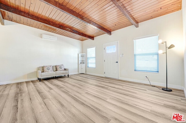 Building Photo - 13847 Aults Ave