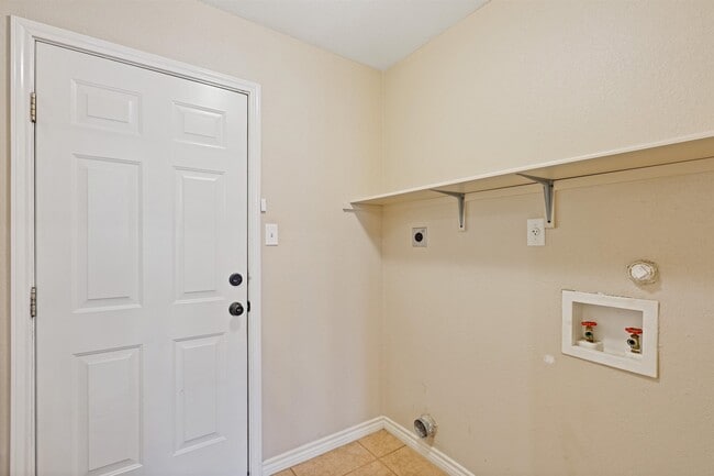 Building Photo - 221 Running Bear Trail