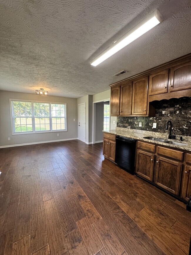 Building Photo - 18304 Upland Trail