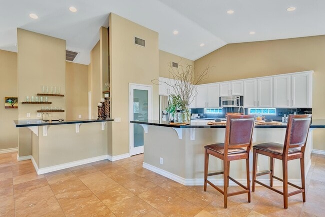 Building Photo - 45607 Pelican Hill Ct
