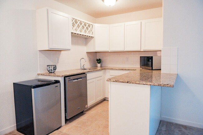Building Photo - 1285 Lady Campbell Dr
