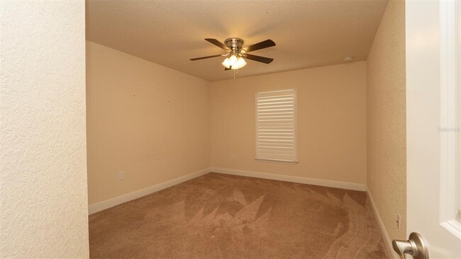 Building Photo - 6856 Wirevine Dr