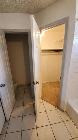 Building Photo - 4610 Neely Ave