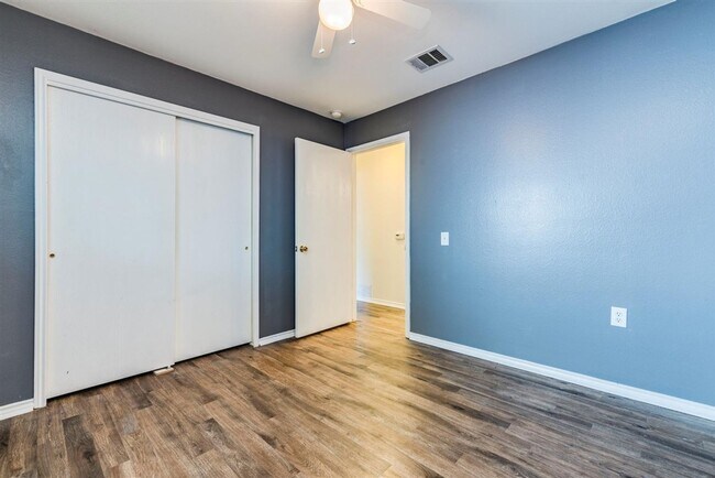 Building Photo - Beautiful Home in Southeast Austin – Pool ...