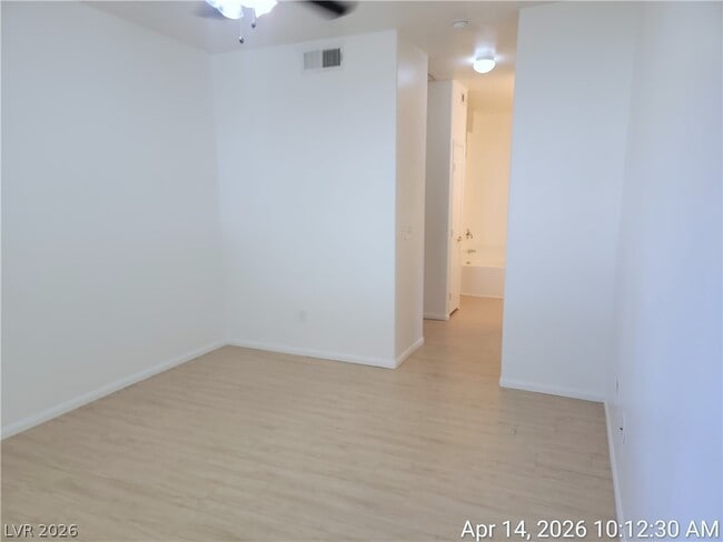 Building Photo - 5650 E Sahara Ave