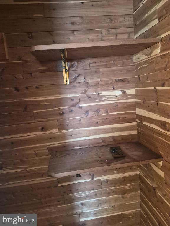 Building Photo - 901 Montgomery Ave