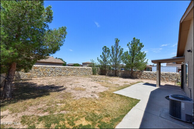 Building Photo - 7351 Burntside Ln