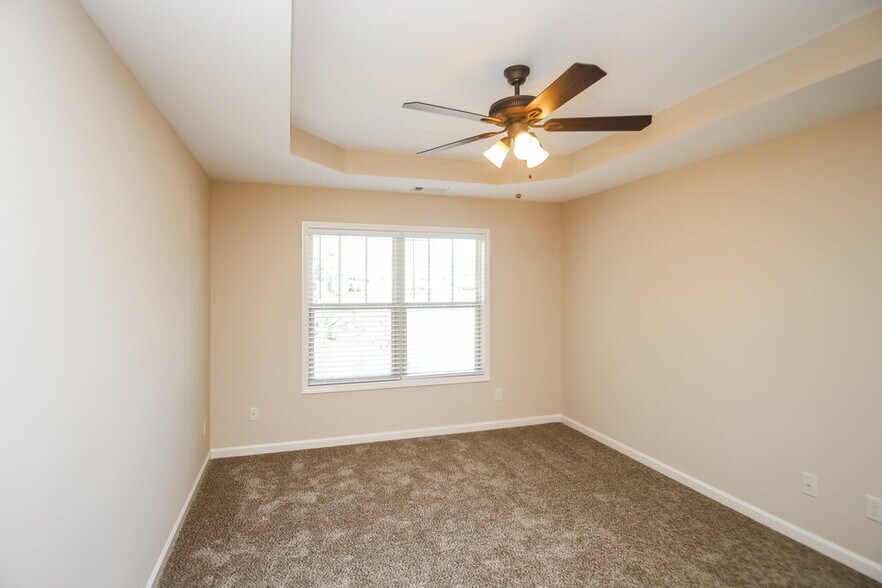 Building Photo - 981 West Ave