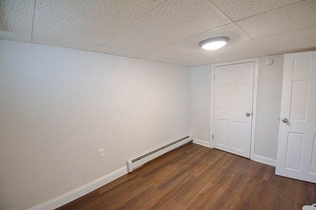 Building Photo - 440 Church Ave
