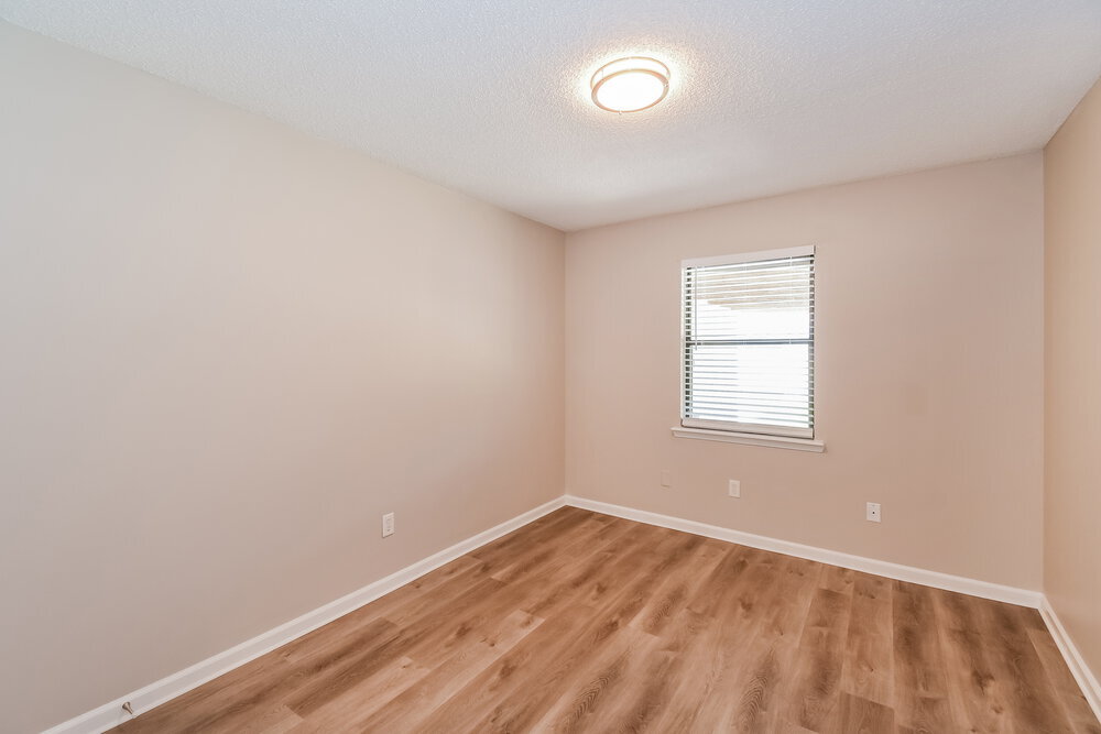 Building Photo - 7969 Amandas Crossing Dr E