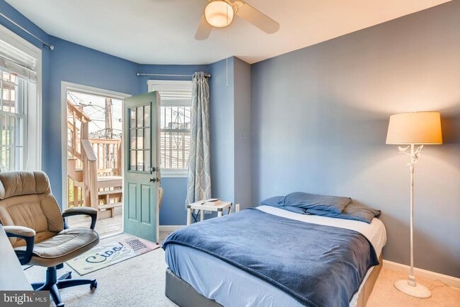 Building Photo - 819 S Potomac St